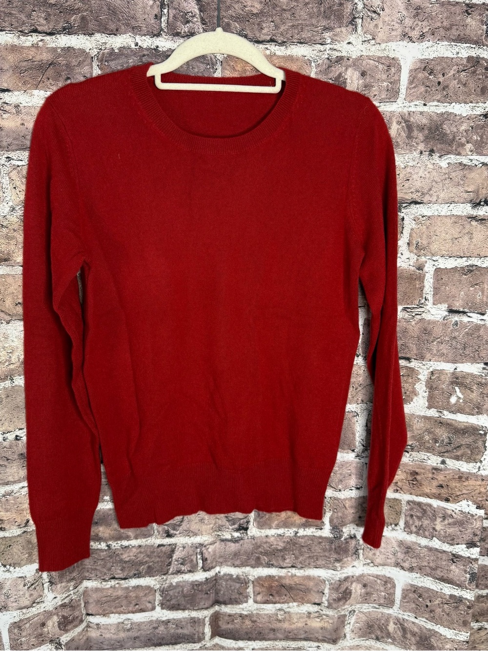 100% Cashmere Women’s Red Crewneck Sweater - Classic Knit